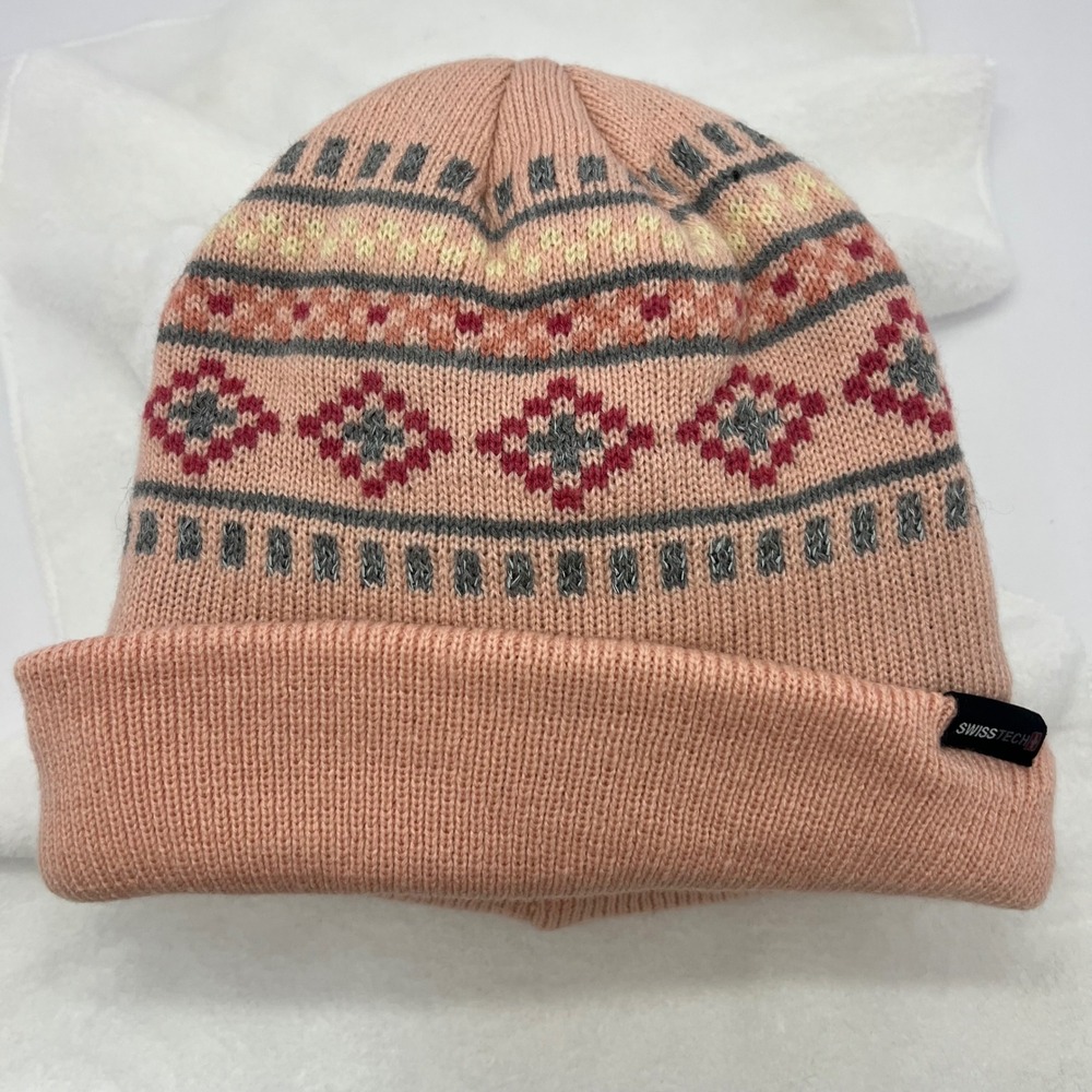 Swiss Tech Beanie Women One Size Pink Fair Isle 3M Thinsulate Fleece Lined